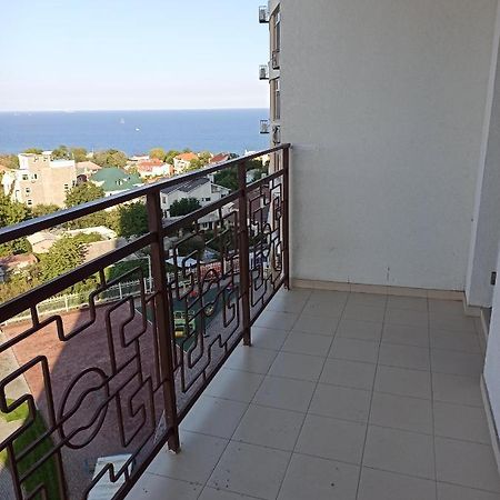 Самостоятельная Квартира Apartment Odesa Exterior foto
